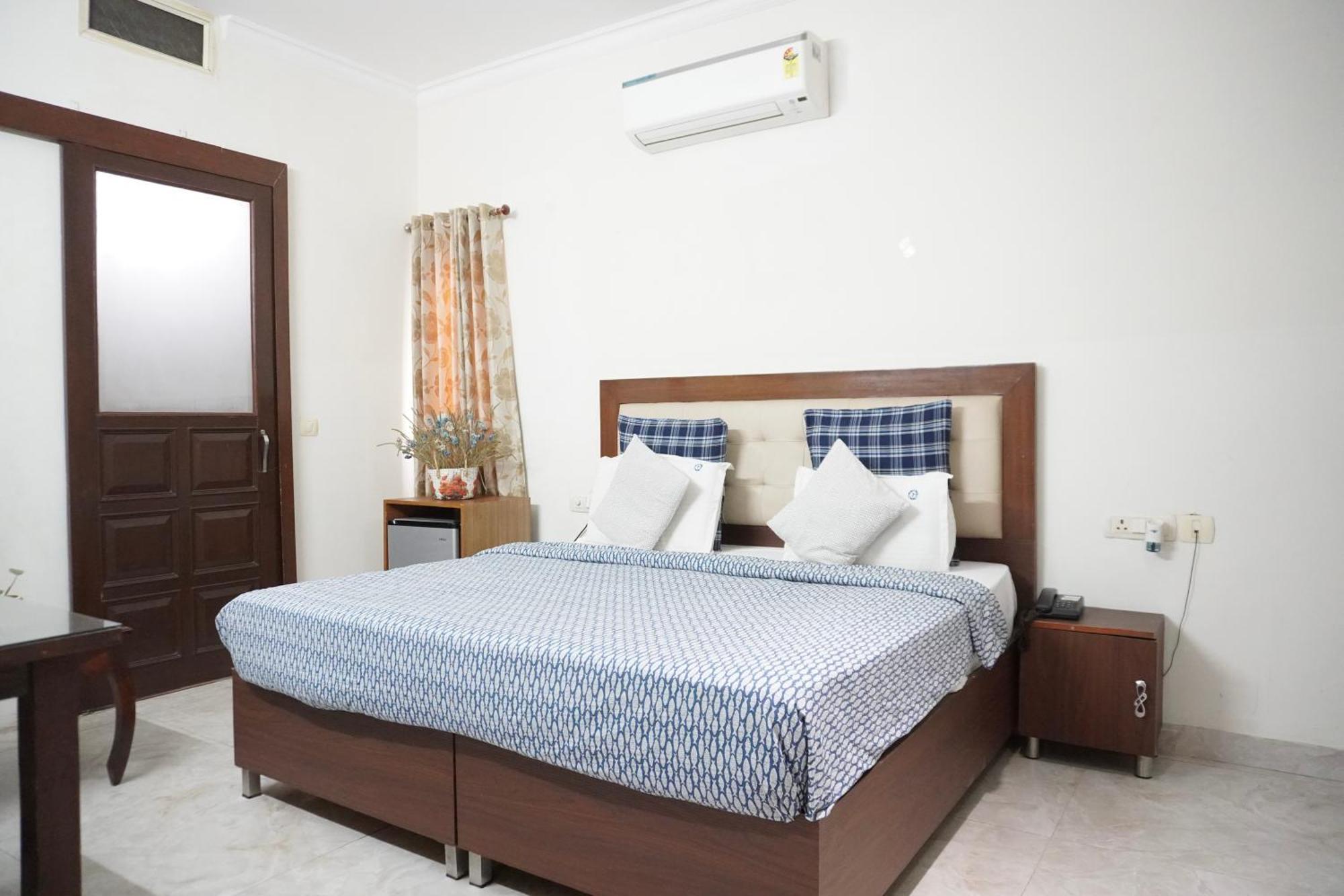 Perch Arbor Suites Гургаон Екстериор снимка