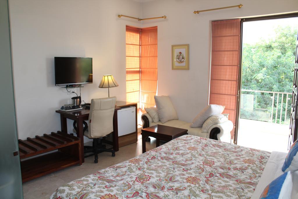 Perch Arbor Suites Гургаон Екстериор снимка