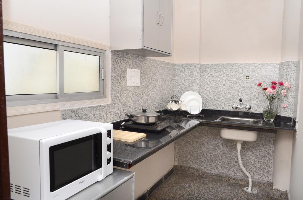 Perch Arbor Suites Гургаон Екстериор снимка