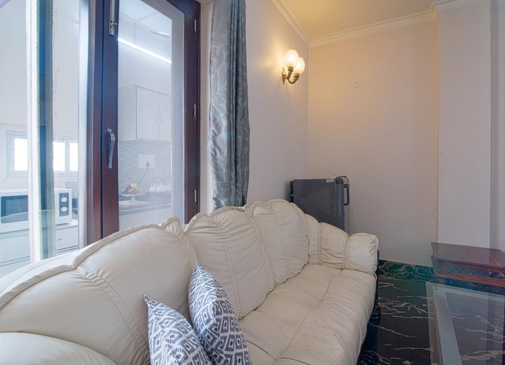 Perch Arbor Suites Гургаон Екстериор снимка