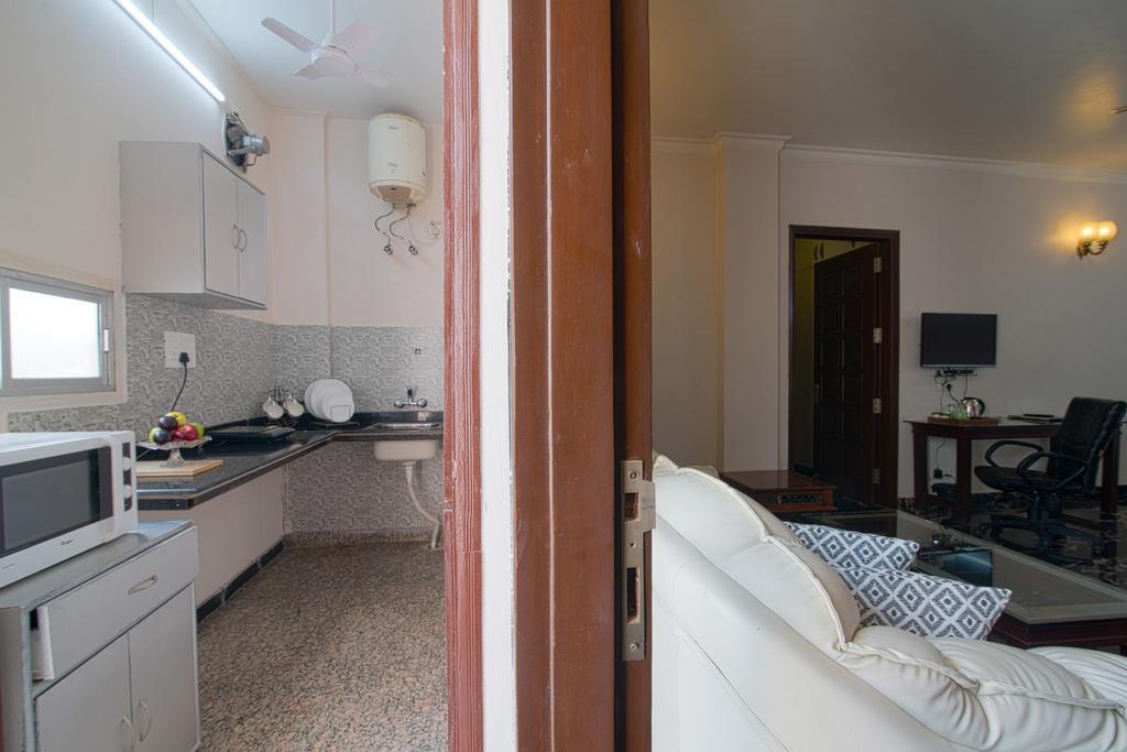 Perch Arbor Suites Гургаон Екстериор снимка